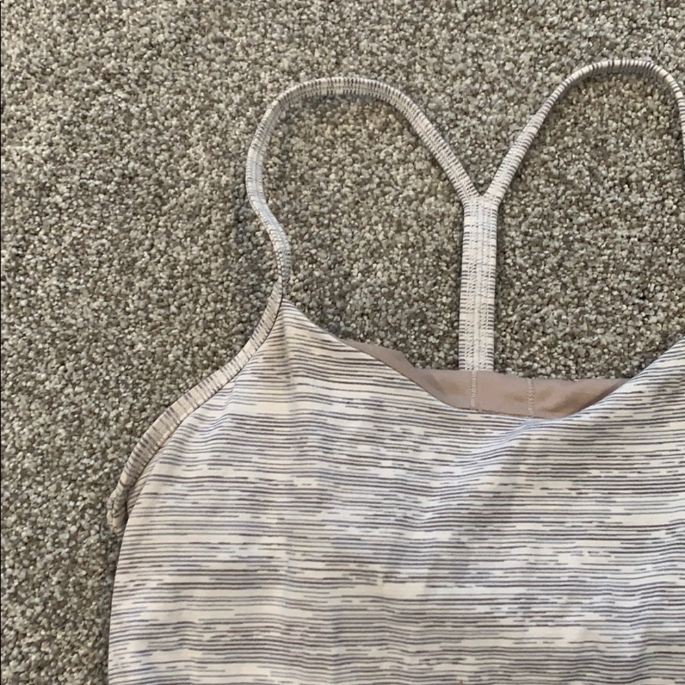 Lulu Lemon Power Y Tank Top - Picture 2 of 4
